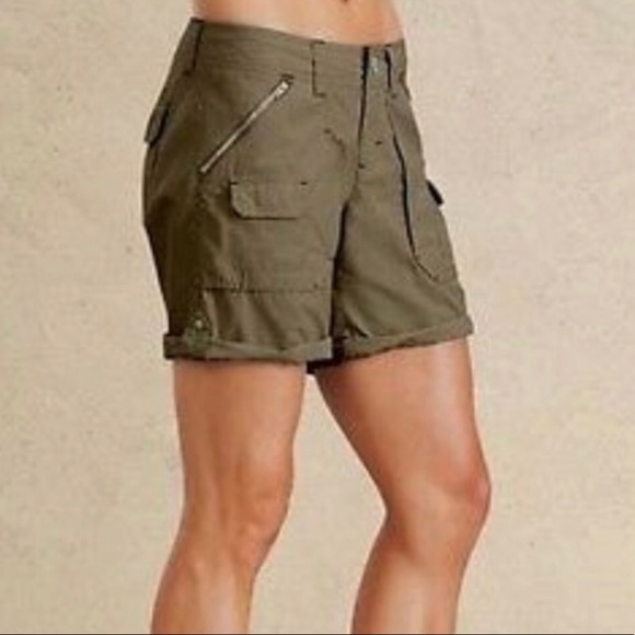 Athleta Coastal Cargo Shorts 